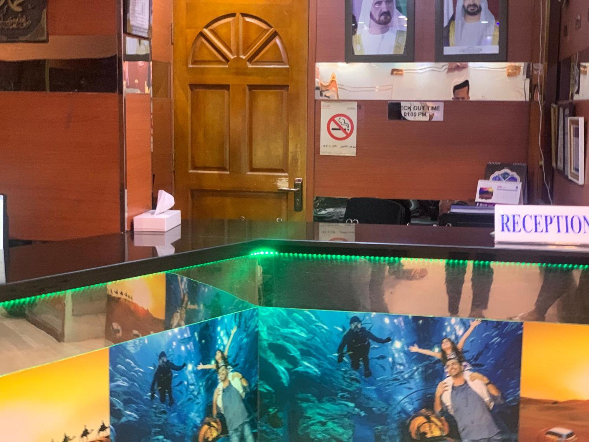 Parasol Hotel Dubai Dış mekan fotoğraf